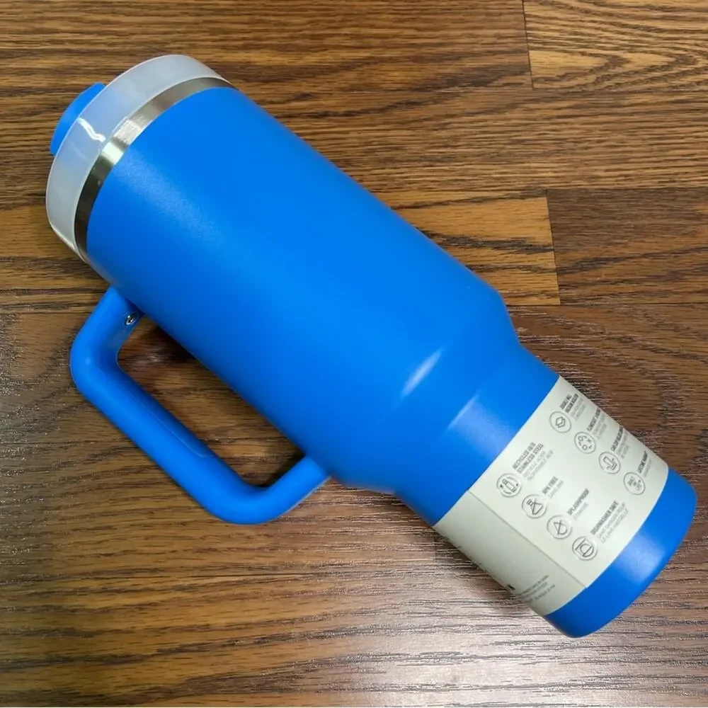 40 oz Stanley The Flowstate Quencher H2.0 Tumbler in Blue on Blue